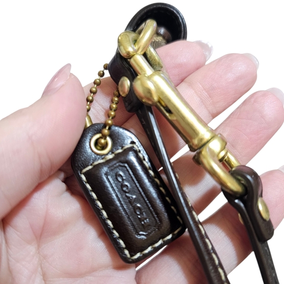 Coach Vintage Signature Canvas Flap Wristlet Khaki Brown Brass HW - Picture 4 of 12